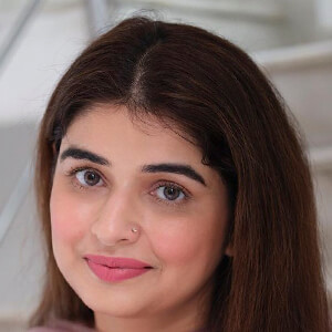 Shilpa Khatwani Headshot 6 of 7