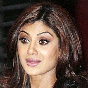 Shilpa Shetty Headshot 2 of 5