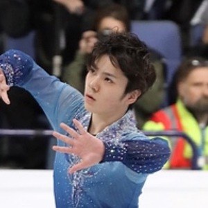 Shoma Uno Headshot 2 of 3