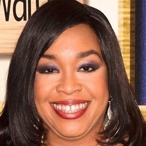 Shonda Rhimes Headshot 7 of 10