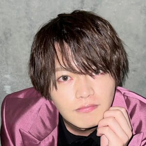 Shun Horie Headshot