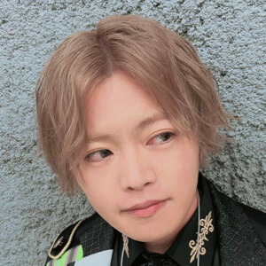 Shun Horie Headshot