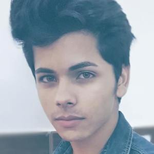 Siddharth Nigam Headshot 2 of 10