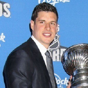 Sidney Crosby Headshot 3 of 4