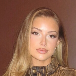 siennaskyyy Headshot 4 of 7