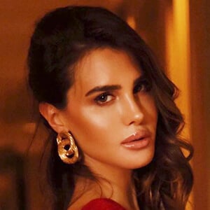 Silvia Caruso Headshot 3 of 5