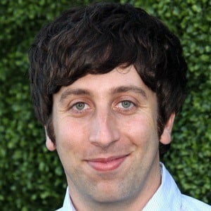 Simon Helberg Headshot 6 of 6