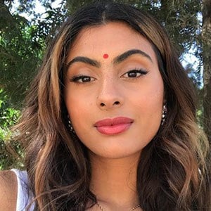 Simran Randhawa Headshot 3 of 5