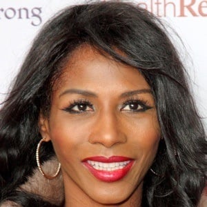 Sinitta Headshot 5 of 10