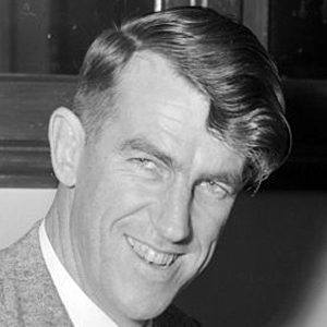 Sir Edmund Hillary Headshot 3 of 4