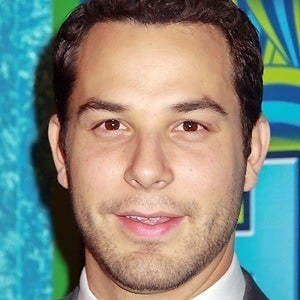 Skylar Astin at age 25