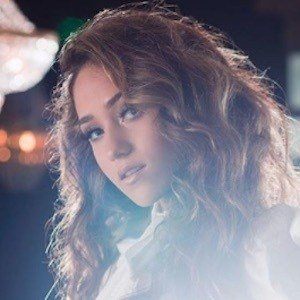 Skylar Stecker Saints