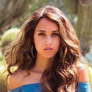 Skylar Simone Headshot 8 of 10
