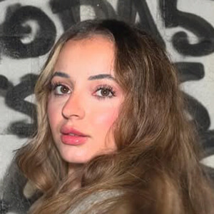 sofi.desastre Headshot 4 of 6