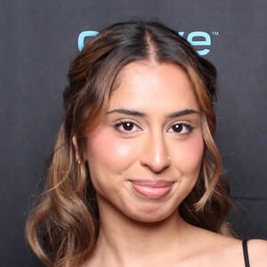 Sofia Malik Headshot 2 of 9