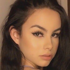 Sofia Elizabeth Headshot 9 of 10