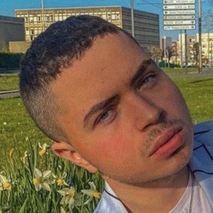 sofiane_zrt Headshot 7 of 10