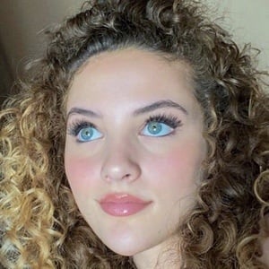 Sofie Dossi at age 18