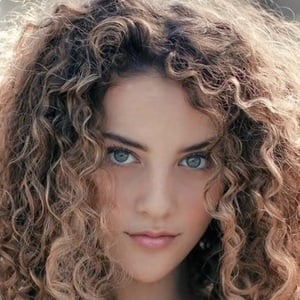 Sofie Dossi at age 17