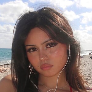 Sohanna Ricci Headshot 5 of 9