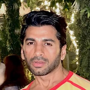 Sohit Kathuria Headshot 3 of 3