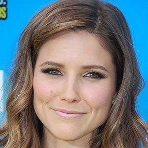 Sophia Bush - Bio, Family, Trivia | Famous Birthdays