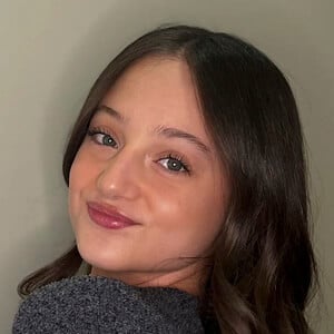 Sophia Castiblanco Headshot 4 of 7