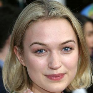 Sophia Myles - Bio, Family, Trivia | Famous Birthdays
