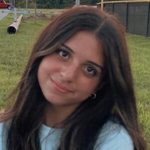 Sophia Souzas Headshot 4 of 5