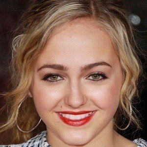 Sophie Reynolds Headshot 4 of 5