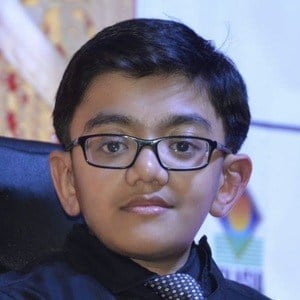 Sparsh Shah Headshot 3 of 6