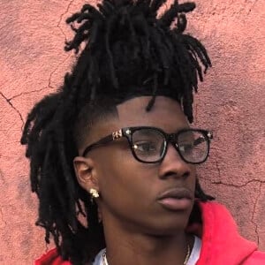 StackItSteph_ Headshot 6 of 9