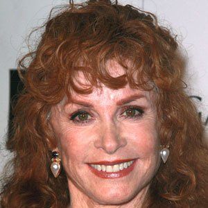 Stefanie Powers Headshot 4 of 5