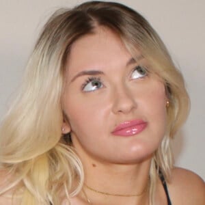 Steph Myers Headshot 5 of 9