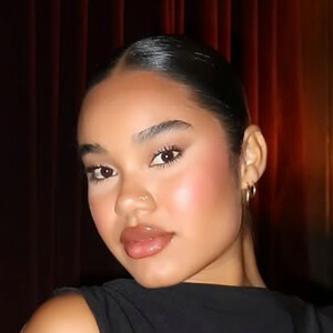 Stephanie Caraballo Headshot 6 of 6