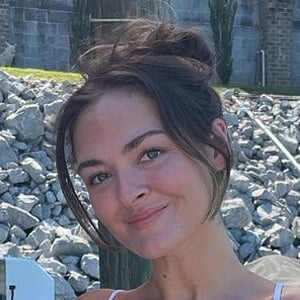 Stephanie Jakubek Payette Headshot 9 of 9