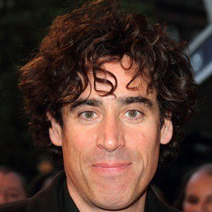 Stephen Mangan - Bio, Family, Trivia | Famous Birthdays