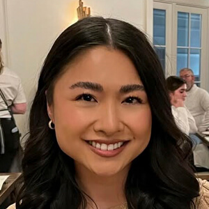 Stephi Nguyen Headshot 4 of 5