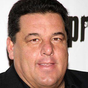 Steve Schirripa - Bio, Family, Trivia | Famous Birthdays