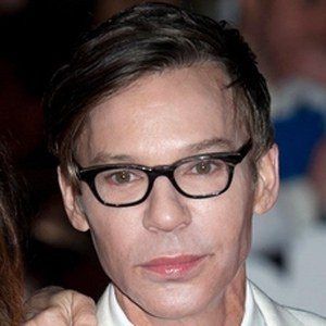 Steven Antin - Bio, Family, Trivia | Famous Birthdays