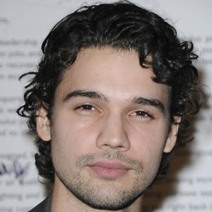 Steven Strait Headshot 8 of 10