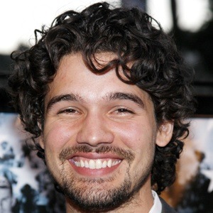 Steven Strait Headshot 10 of 10