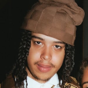 Strandz Headshot 4 of 6