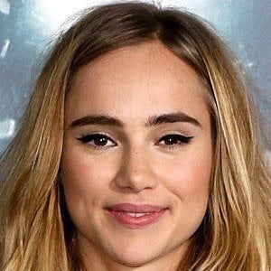 Suki Waterhouse Headshot 9 of 10