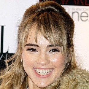 Suki Waterhouse Headshot 10 of 10