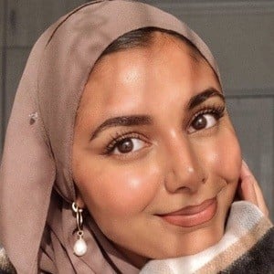 Sumayyah Islam Headshot 2 of 3