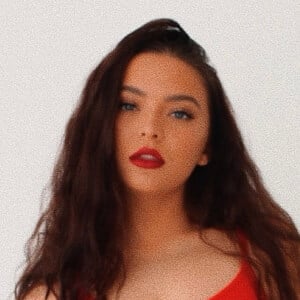 Summer Rae Klingbeil Headshot 3 of 10