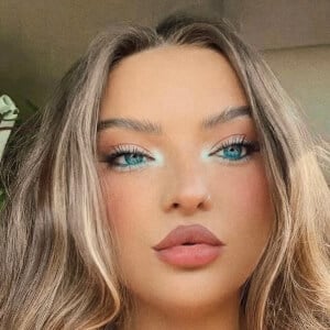 Summer Rae Klingbeil Headshot 10 of 10