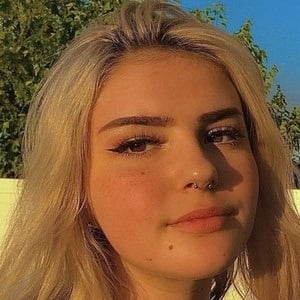 Summerdoes Headshot 5 of 10