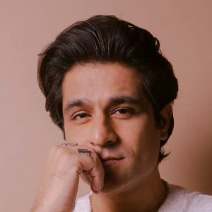 Sunny Hinduja Headshot 6 of 6